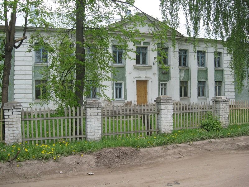 Свалку в Костроме организовали прямо около школы-интерната
