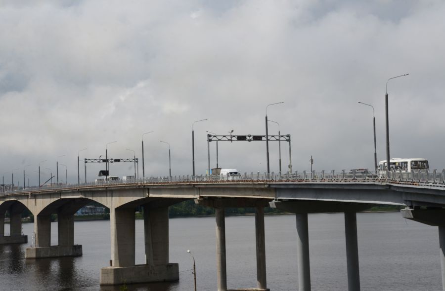 Мост через Волгу в Костроме признали опасным для водителей