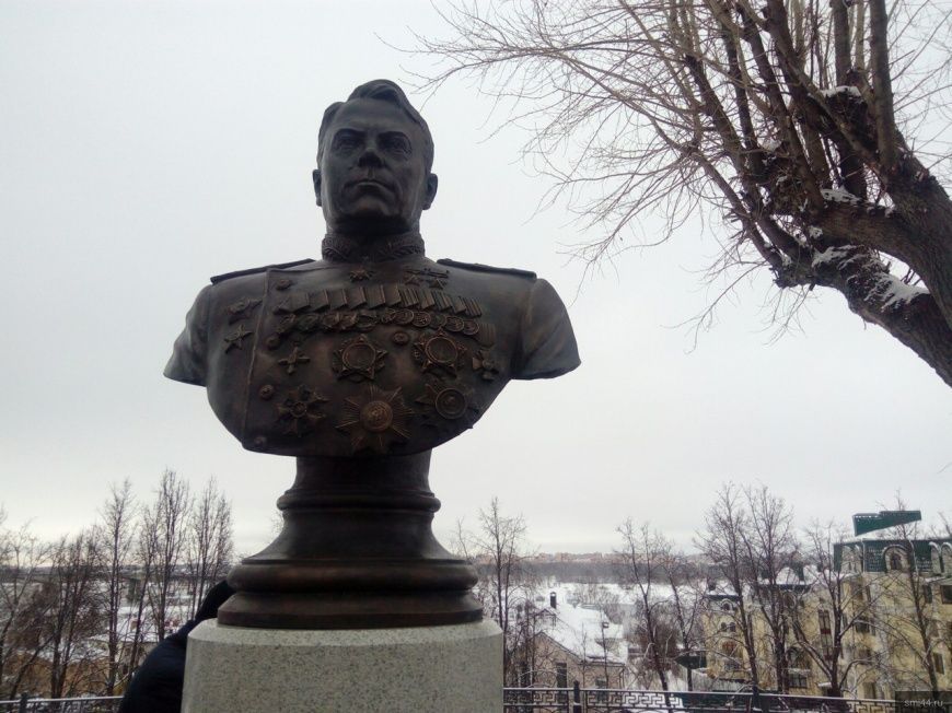 Аллея героев появится напротив здания областной администрации в Костроме