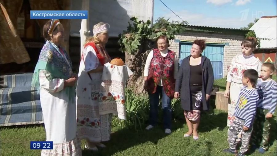 Школа в костромской деревне учит москвичей доить коров