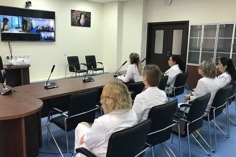 Более 100 тяжелых больных в Костромской области вылечили по интернету