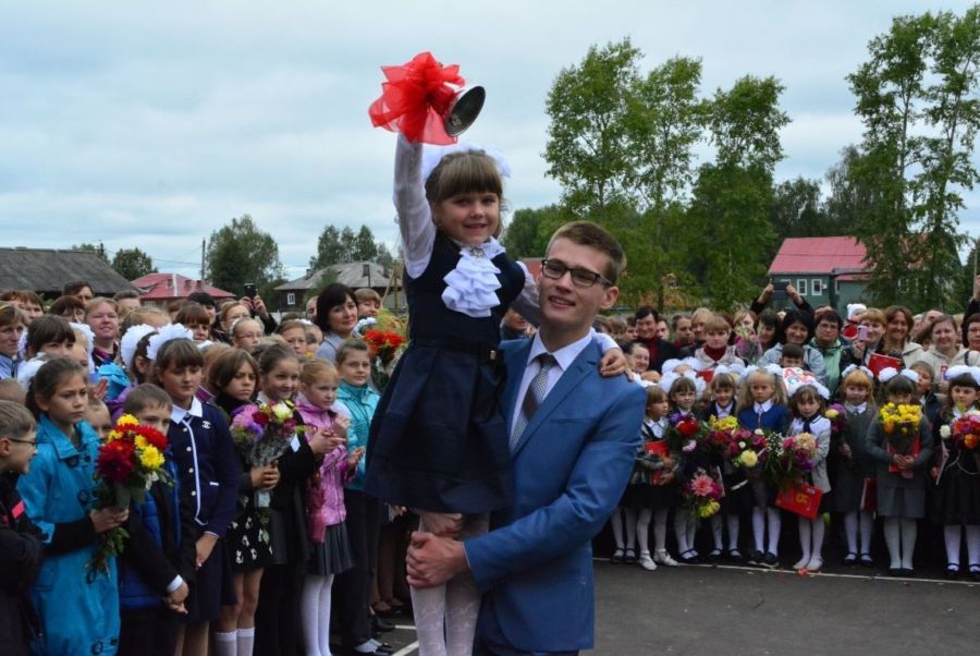 Стало известно, сколько детей в этом году в Костромской области сели за парты