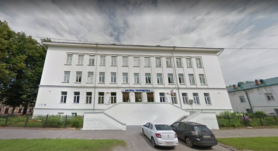 Директора дворца творчества в Костроме подозревают в хищении 600 тысяч рублей