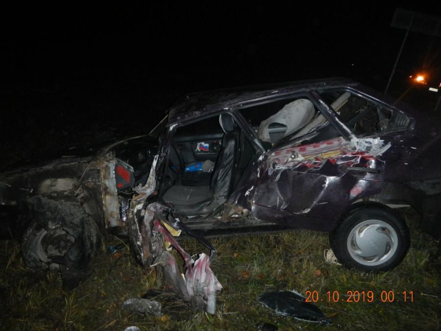 Водитель чудом выжил в страшной аварии под Костромой