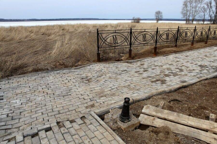 История изуродованной набережной в Костромской области закончилась штрафом