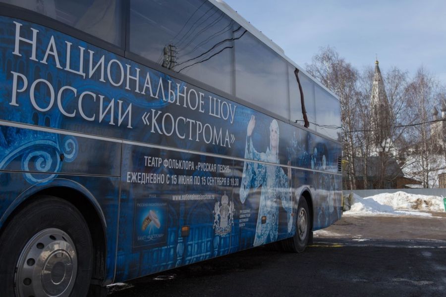 Артисты балета «Кострома» попали в серьезную аварию с грузовиком