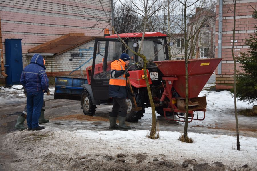 Власти пообещали полностью искоренить гололёд в Костроме