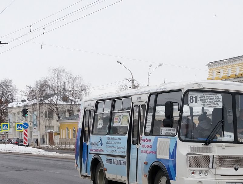 Водитель костромского «пазика» честно признал свой автобус  «помойкой»