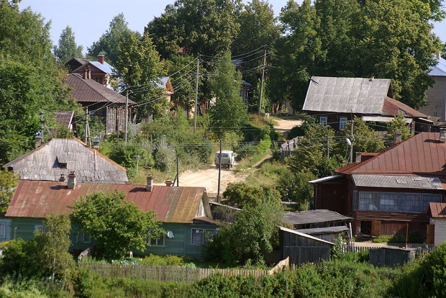 Дом в Костромской области смогли продать только после резкого повышения цены