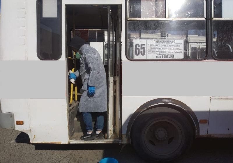 Костромские автобусы моют несколько раз в день из-за коронавируса