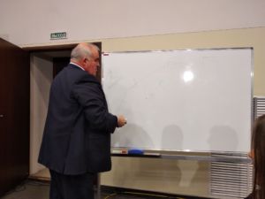 Костромского губернатора заставили преподавать английский из-за отсутствия учителей