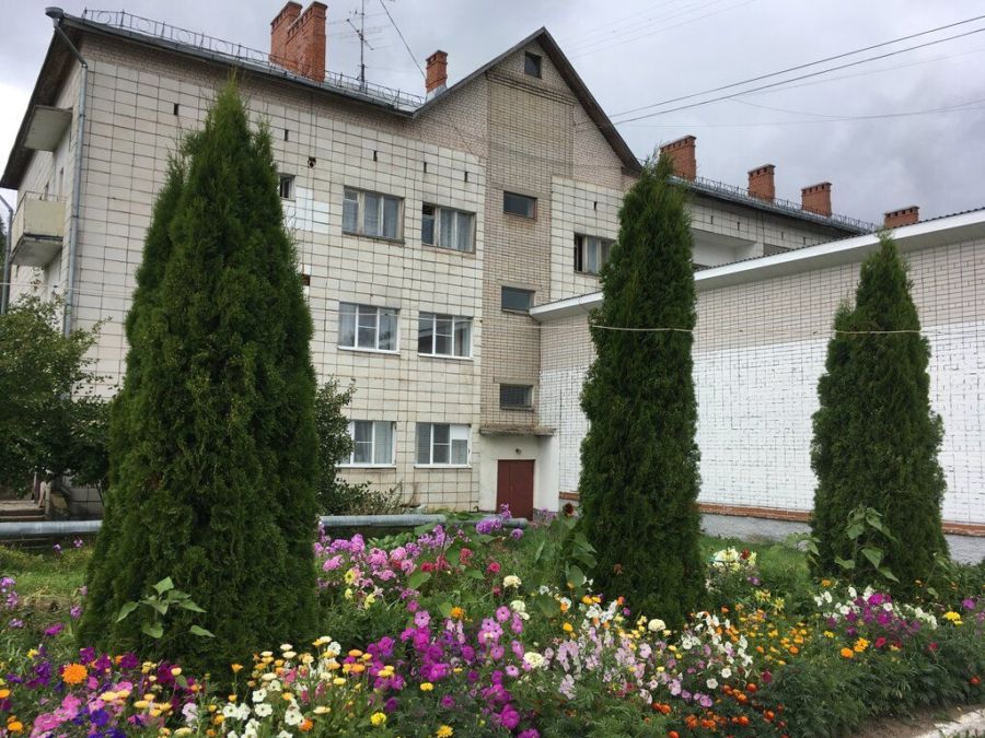 Сотрудников домов престарелых в Костроме изолировали вместе с подопечными из-за коронавируса