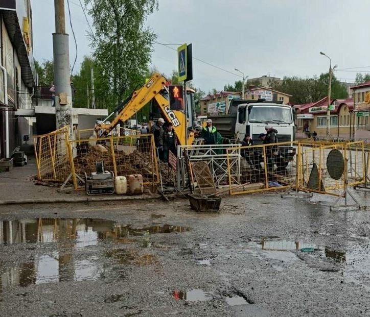Власти дали 2 дня на ремонт асфальта в Костроме и готовы начать штрафовать