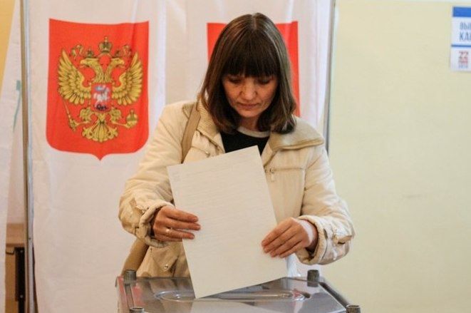 Костромичей одарят ручками во время голосования по поправкам в Конституцию