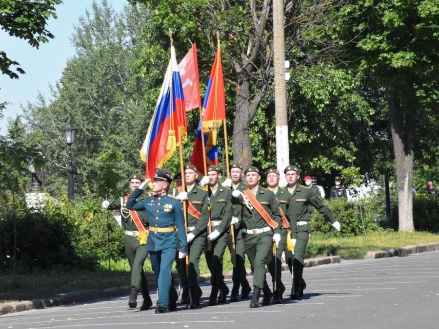 Парад Победы в Костроме в этом году прошел на Муравьевке