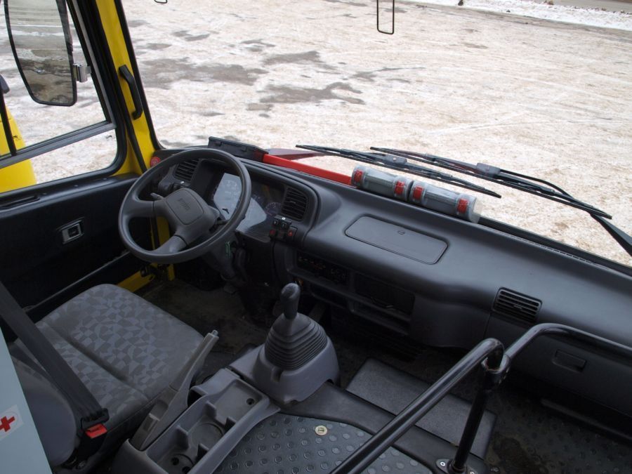 Водитель автобуса в Костроме отгонял пассажирку неприличными знаками