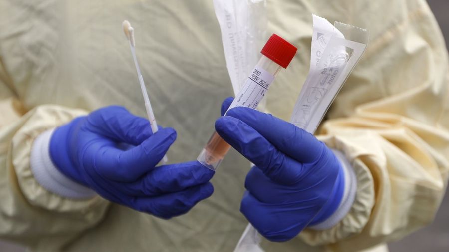 Проверяющие увидели неправильное во взлетевших ценах на коронавирусный тест в Костроме