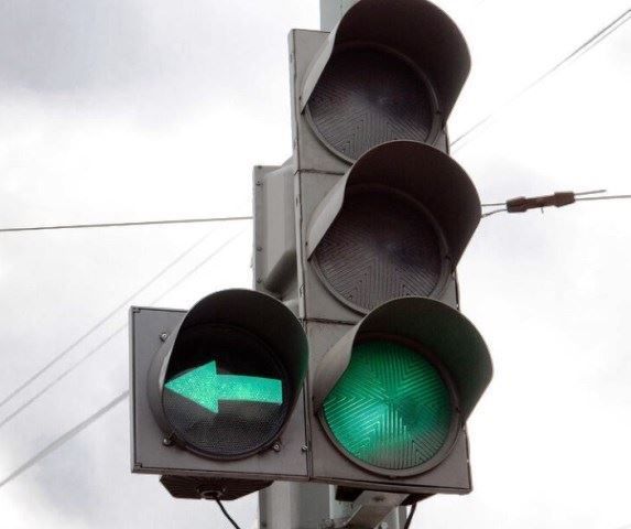 Светофор в центре Костромы позволит не уступать дорогу пешеходам