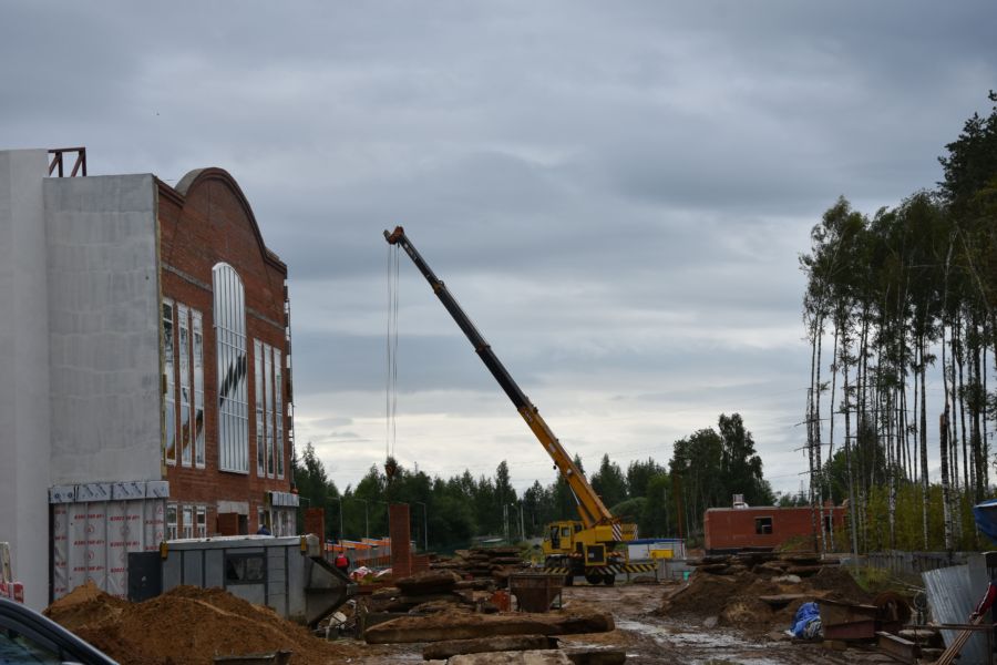 Новые школу и детский сад в Костроме явно строят слишком медленно