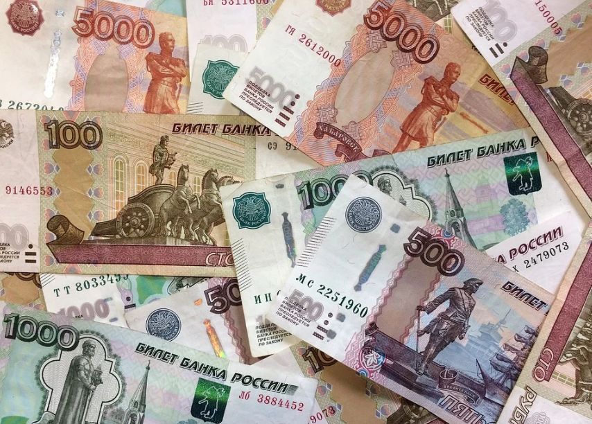 Мошенники обозвали костромичку мошенницей и отобрали у неё миллион рублей