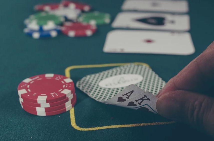 Трёх владельцев тайного казино в Костроме оставили на свободе