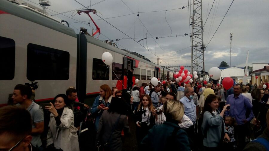 20-тысячного пассажира «Ласточки» из Москвы встретят в Костроме не с пустыми руками