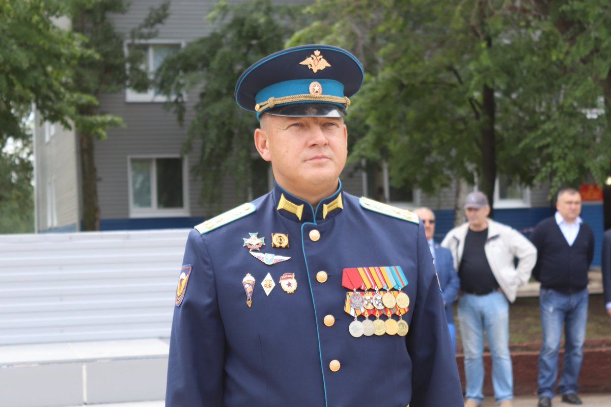 Командир батальона заместитель командира полка. Генерал Суховецкий ВДВ.