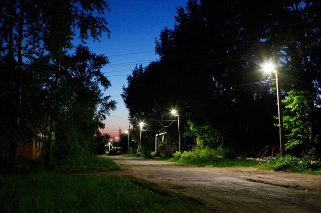 Филиал «Костромаэнерго» завершил работы по устройству уличного освещения в поселке Красное-на-Волге