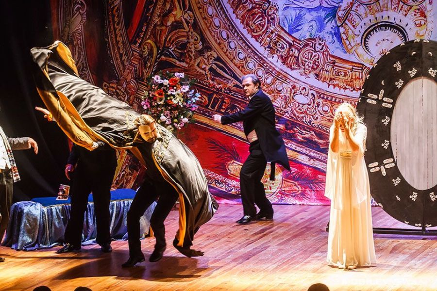 Легендарный мюзикл «Призрак оперы» покажут в Костроме звезды петербургской оперетты