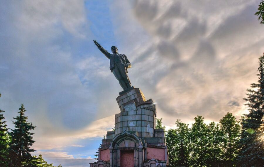 Бывший мэр Костромы: памятник Ленину в парке может рухнуть в любой момент