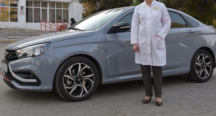 Костромские чиновники отдают своим машины врачам