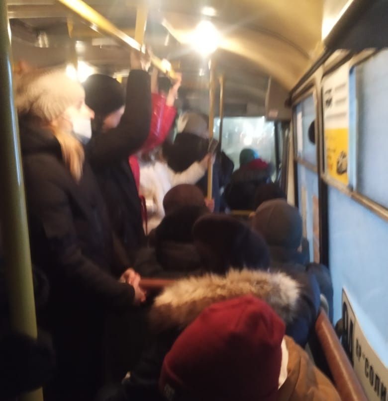 Костромичка упала в обморок в автобусе и всех благодарит