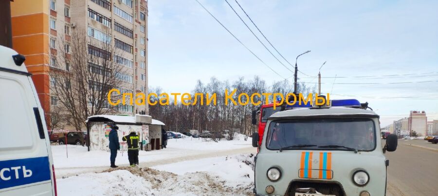 Район Костромы оцепили из-за подозрительного чемодана