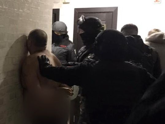 Костромского начальника СИЗО без штанов задержали за мутные делишки с квартирой