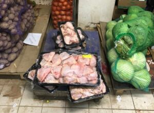 Магазин в Костроме пытался продать покупателям 70 килограммов запрещенных товаров
