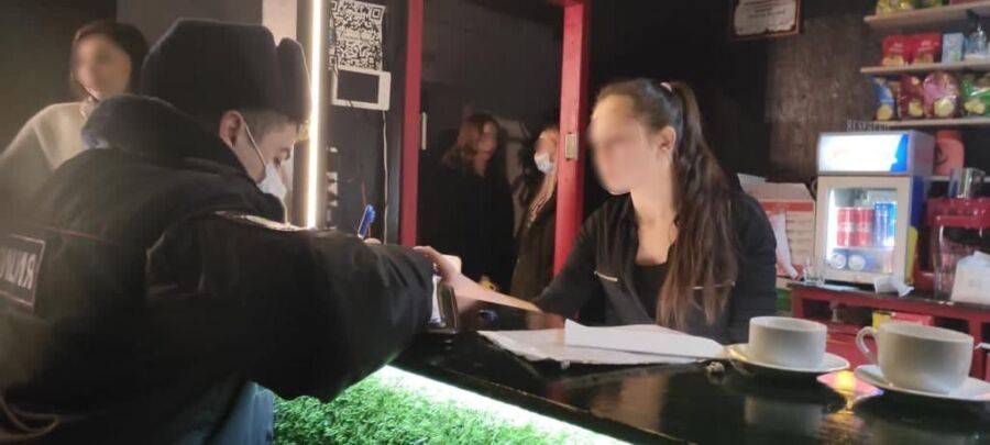 Три бара в Костроме строго накажут за дискотеки для прекрасных дам