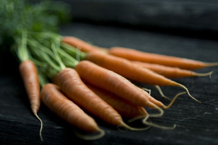 Эксперты оказались в шоке от морковок-уродов, продающихся в Костроме