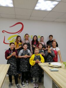 Костромская кулинарная студия ждет детей в познавательном и вкусном лагере