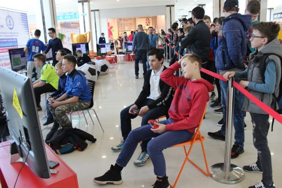 Юные футболисты со всей России стали участниками турнира по киберфутболу от «НОВАТЭК-Кострома»