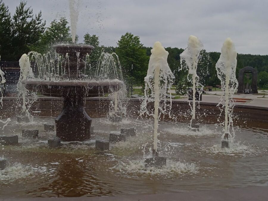 Костромичей избавят от запаха из нового фонтана