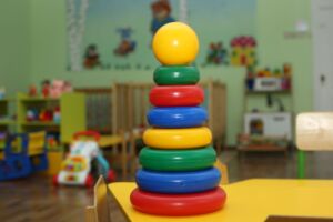 Уборщица костромского детского сада лишила богатств воспитательницу
