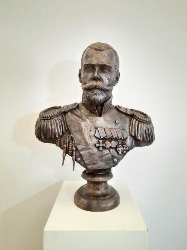 Бюст Николая II появился в Костроме