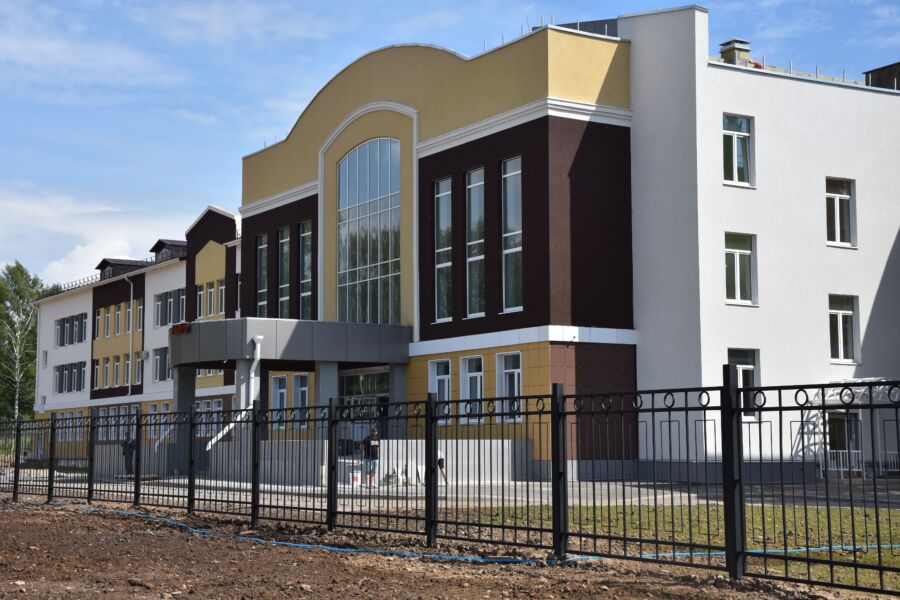 Новую школу в Костроме оборудовали устройством «антипаника»