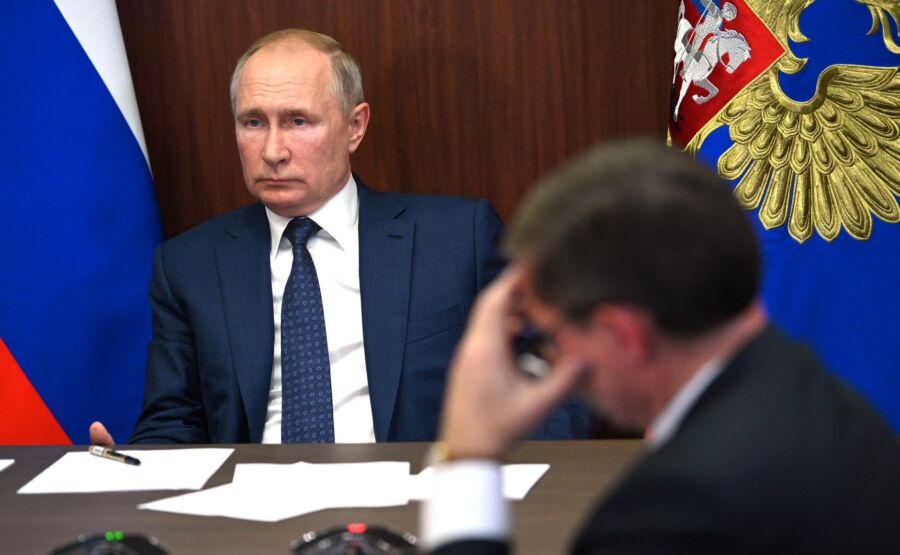 «Дай! Дай!»: костромичи массово оскорбились из-за 10 тысяч рублей пенсионерам от Путина