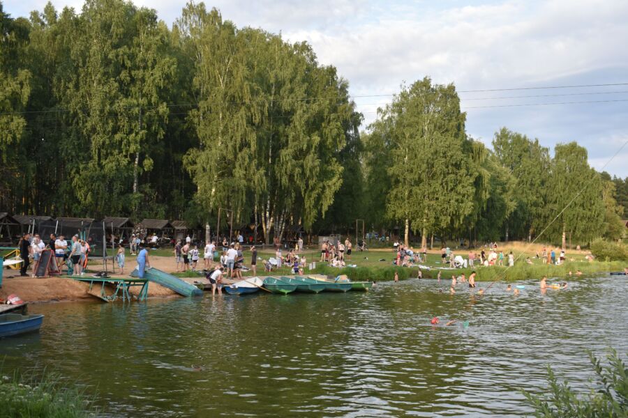 Родителей в Костроме оштрафовали за желание ребенка освежиться в реке