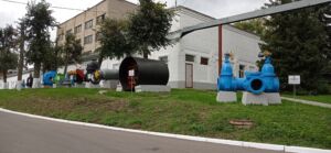 Памятник канализационной дробилке появился в центре Костромы