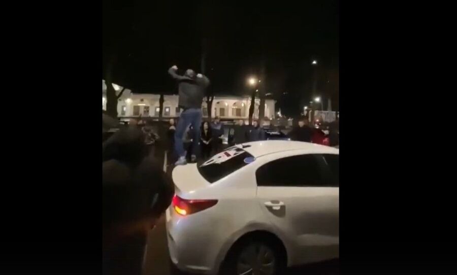 Полиция прокомментировала дискотеку под окнами мэрии в Костроме