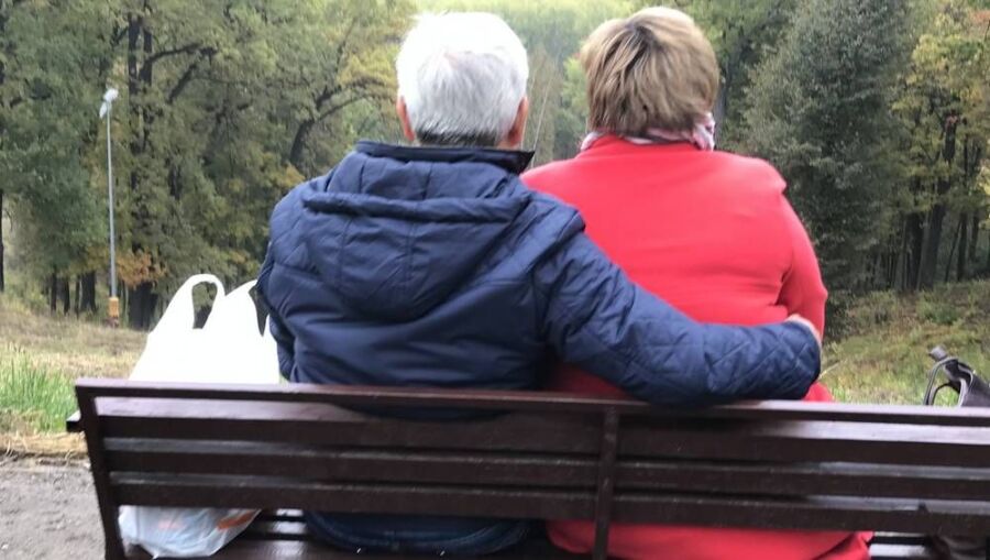 Любвеобильная костромская пенсионерка меняет любовников, как перчатки