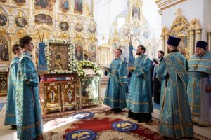 Главную святыню Костромы увезли в Ульяновск