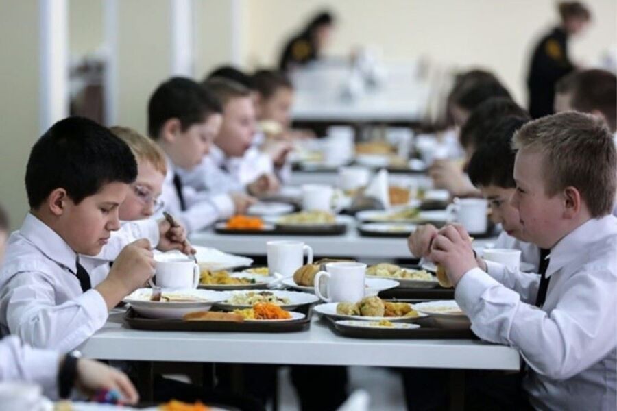 Костромички бунтуют против молочных супов в школах
